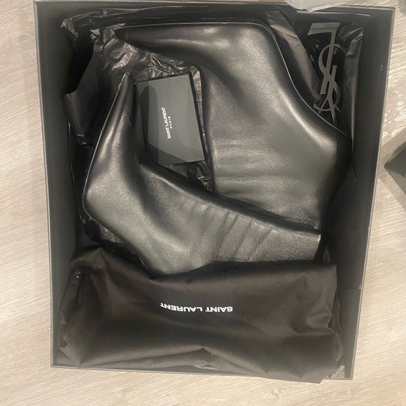 Saint Laurent Opyum Logo Plaque Pointed Toe
Boots - Picture 2 of 5